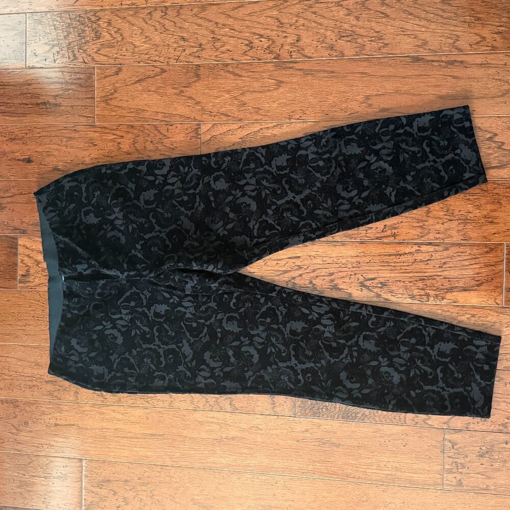 Alfani Black Floral Jacquard Ankle Pants Women’s 14W